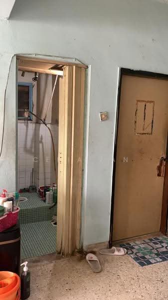 Flat for Sale at Subang Perdana Goodyear Court 8 - Celia Tan - Bathroom - PropertyGuru.com.my