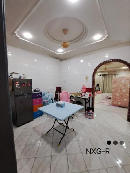 2-storey Terraced House for Sale in Kampung Rantau Panjang (Kapar) - Vincent Lee - Living Room - PropertyGuru.com.my
