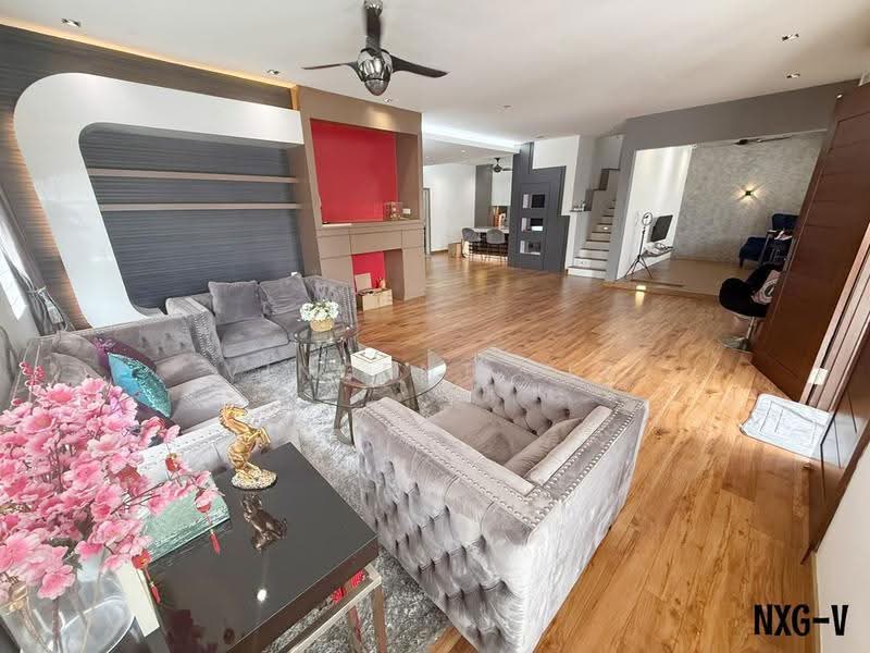 Rumah Berkembar untuk Dijual di Kampung Jawa (Klang) - Vincent Lee - Living Room - PropertyGuru.com.my