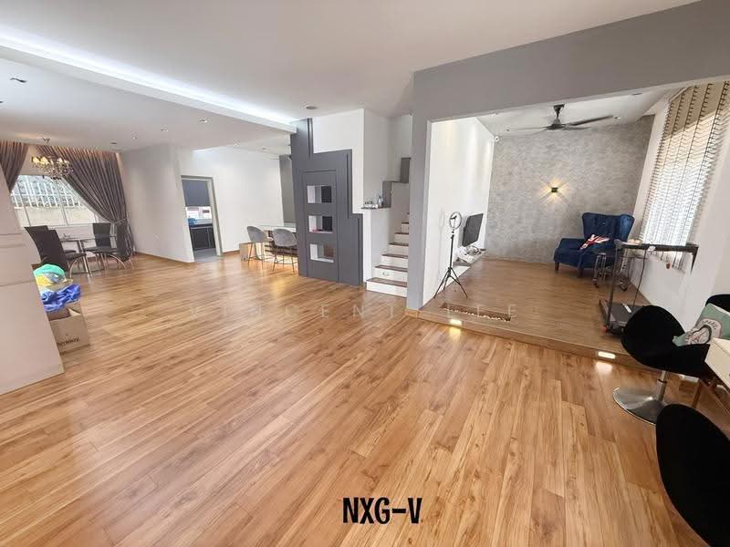 Rumah Berkembar untuk Dijual di Kampung Jawa (Klang) - Vincent Lee - Living Room - PropertyGuru.com.my