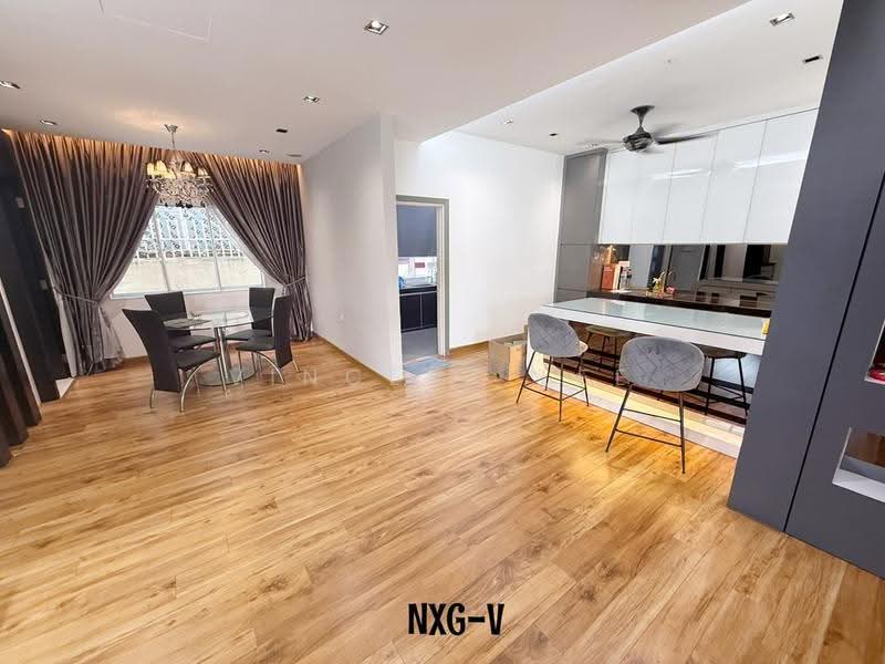 Rumah Berkembar untuk Dijual di Kampung Jawa (Klang) - Vincent Lee - Dining Room - PropertyGuru.com.my
