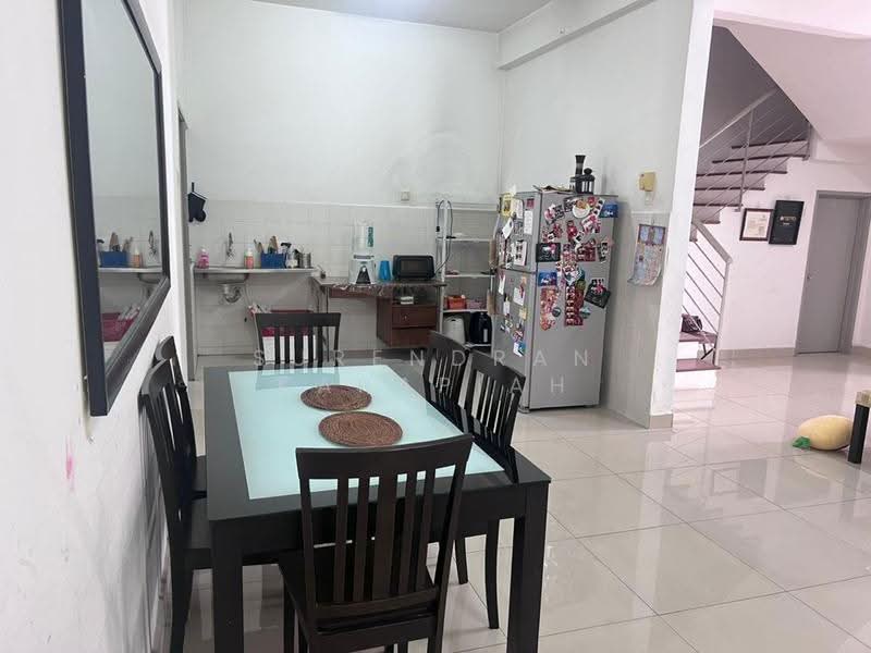 2.5-storey Terraced House for Sale in Klang (Selangor) - Surendran Karapiah - Kitchen - PropertyGuru.com.my