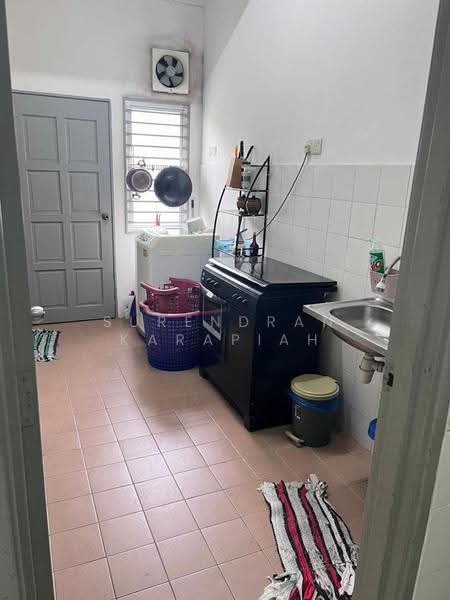 2.5-storey Terraced House for Sale in Klang (Selangor) - Surendran Karapiah - Kitchen - PropertyGuru.com.my