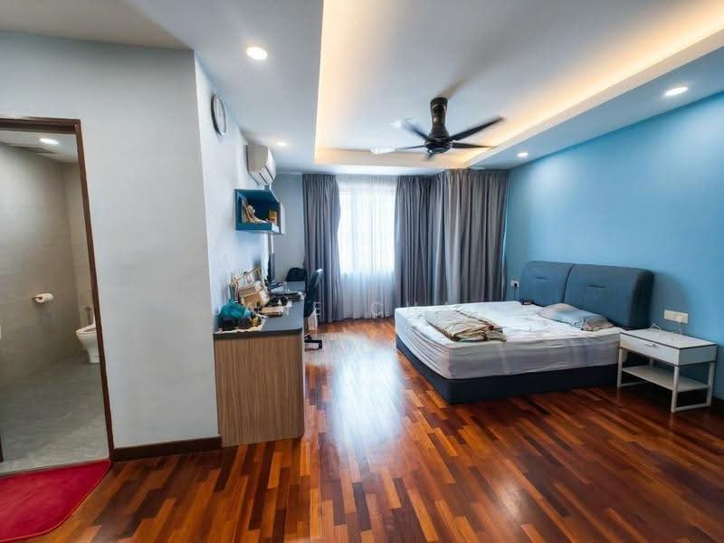 3-storey Terraced House for Sale in Bandar Utama 6 (Bandar Utama) - Jane Chan - Bedroom - PropertyGuru.com.my