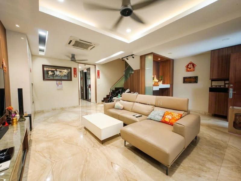 3-storey Terraced House for Sale in Bandar Utama 6 (Bandar Utama) - Jane Chan - Living Room - PropertyGuru.com.my
