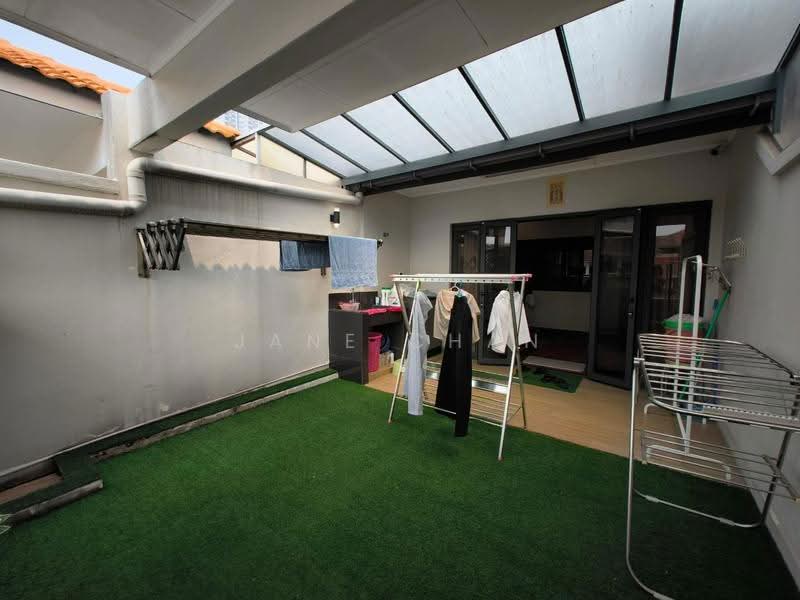 3-storey Terraced House for Sale in Bandar Utama 6 (Bandar Utama) - Jane Chan - Exterior - PropertyGuru.com.my