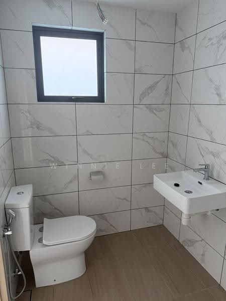 Terraced House for Rent in Taman Bunga Raya (Klang) - Winnie Lee - Bathroom - PropertyGuru.com.my