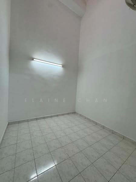 1.5-storey Terraced House for Rent in Taman Rinting (Masai) - Elaine Chan - Interior - PropertyGuru.com.my