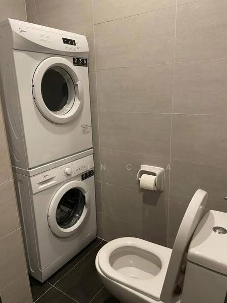 Kondominium untuk Disewa di Queensville - Viven Chia - Bathroom - PropertyGuru.com.my