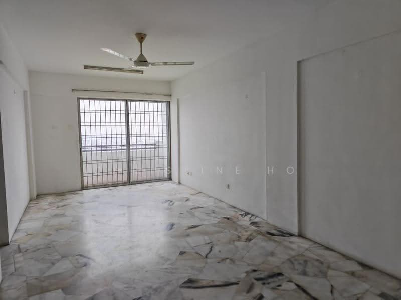 Pangsapuri untuk Disewa di Pangsapuri Seri Pinang - Christine Ho - Living Room - PropertyGuru.com.my