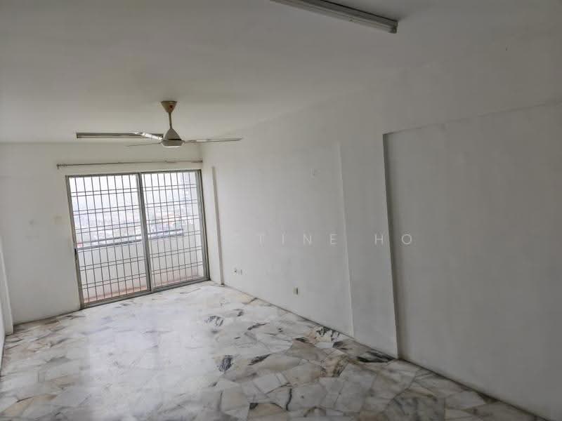 Pangsapuri untuk Disewa di Pangsapuri Seri Pinang - Christine Ho - Living Room - PropertyGuru.com.my