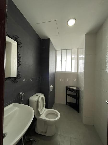 Condominium for Rent at The Plaza Condominium - Angie Chai - Bathroom - PropertyGuru.com.my