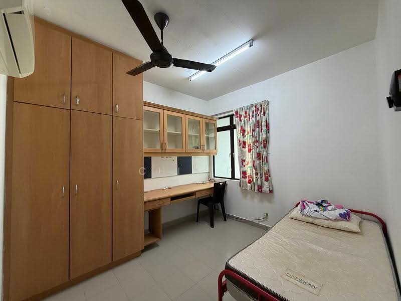 Medium Room