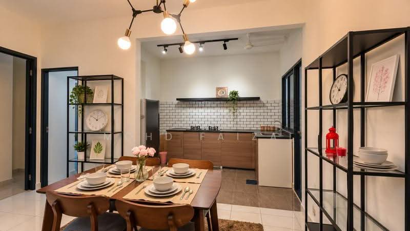Apartment for Sale at Sri Putra Apartment @ Sungai Buloh - Mohd Faizal - Dining Room - PropertyGuru.com.my