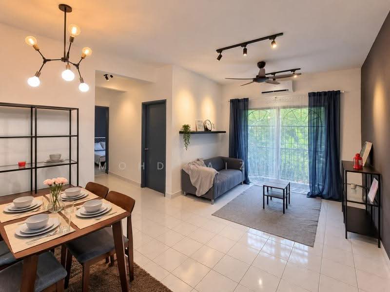 Apartment for Sale at Sri Putra Apartment @ Sungai Buloh - Mohd Faizal - Living Room - PropertyGuru.com.my