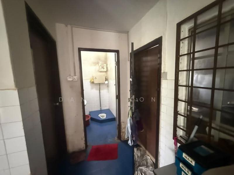 Rumah Teres 1-Tingkat untuk Dijual di Taman Skudai Baru (Skudai) - Daniel Yong - Bathroom - PropertyGuru.com.my