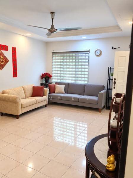 Rumah Bandar untuk Disewa di Taman Sungai Besi Indah (Seri Kembangan) - Amy Lim - Living Room - PropertyGuru.com.my