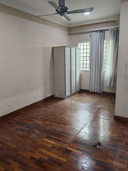 Rumah Bandar untuk Disewa di Taman Sungai Besi Indah (Seri Kembangan) - Amy Lim - Bedroom - PropertyGuru.com.my