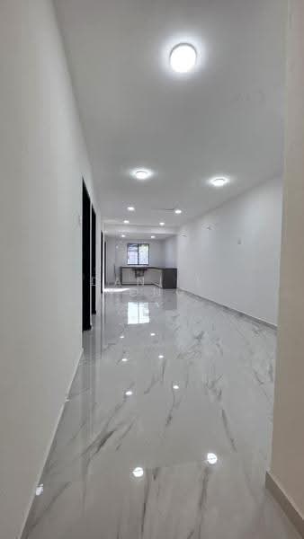 Rumah Teres 1-Tingkat untuk Dijual di Kampung Sungai Kembong (Klang) - Daniel Yong - Corridor - PropertyGuru.com.my