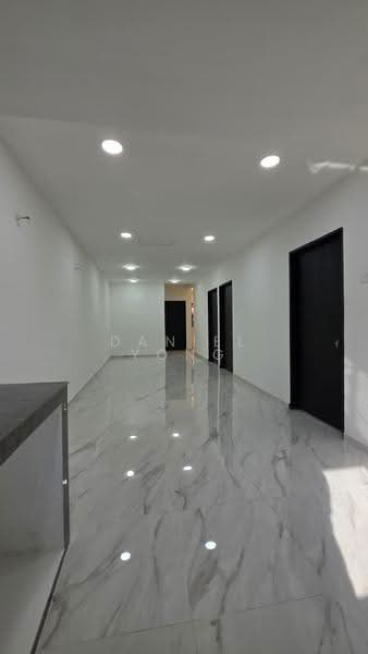 Rumah Teres 1-Tingkat untuk Dijual di Kampung Sungai Kembong (Klang) - Daniel Yong - Corridor - PropertyGuru.com.my