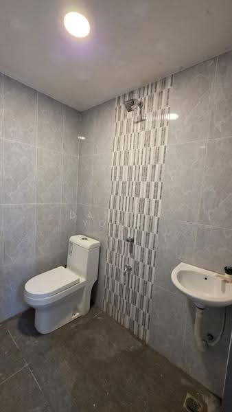 Rumah Teres 1-Tingkat untuk Dijual di Kampung Sungai Kembong (Klang) - Daniel Yong - Bathroom - PropertyGuru.com.my