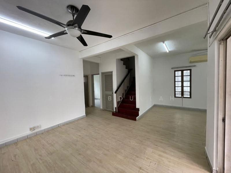 Rumah Teres untuk Disewa di Usj 2 (Subang Jaya) - Aziz Abdullah - PropertyGuru.com.my