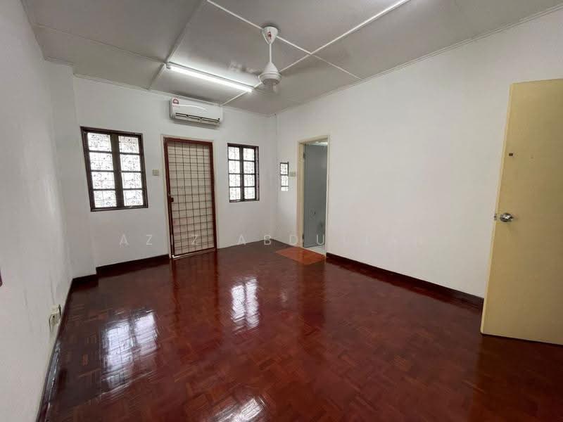 Rumah Teres untuk Disewa di Usj 2 (Subang Jaya) - Aziz Abdullah - PropertyGuru.com.my