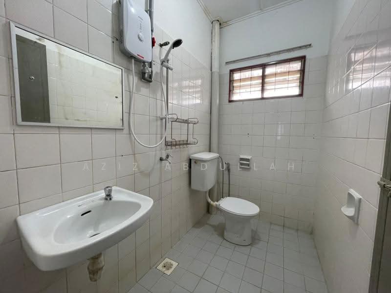 Rumah Teres untuk Disewa di Usj 2 (Subang Jaya) - Aziz Abdullah - PropertyGuru.com.my