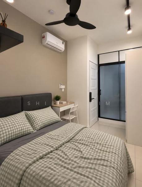 Kediaman Servis untuk Disewa di Traders Park - Shirley Lim - Balcony room attach with bath - PropertyGuru.com.my
