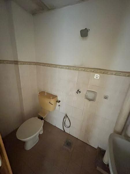 Pangsapuri untuk Dijual di Puchong Permata 1 - Leonard Tneo - Bathroom - PropertyGuru.com.my