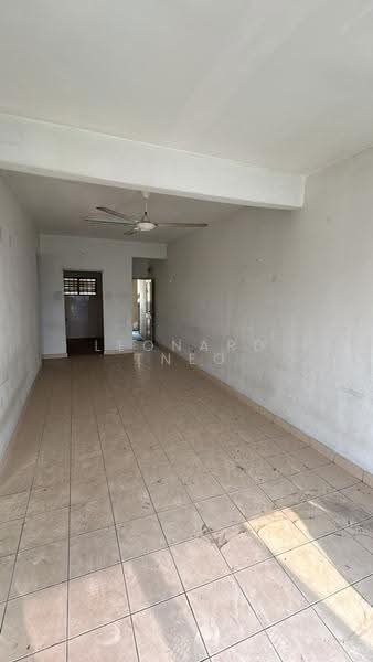 Pangsapuri untuk Dijual di Puchong Permata 1 - Leonard Tneo - Living Room - PropertyGuru.com.my