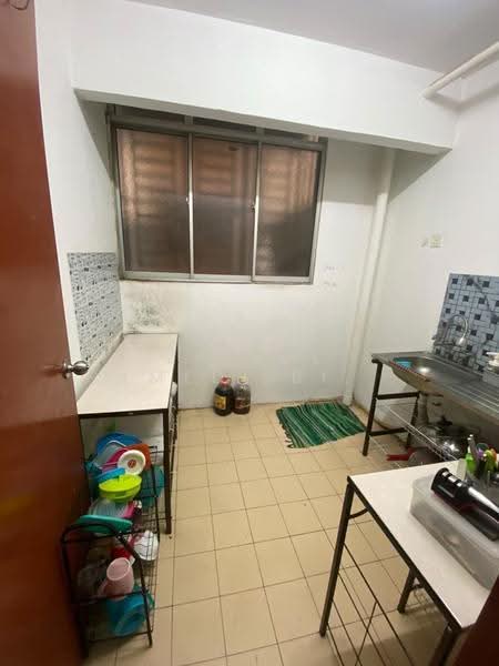 Pangsapuri untuk Disewa di Damai Apartment - Zairul Hamedi Bin Zainal - Kitchen - PropertyGuru.com.my