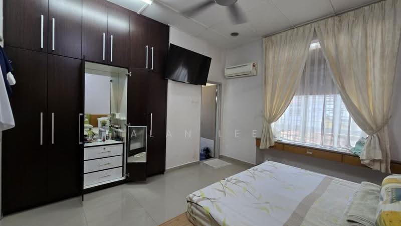2.5-storey Terraced House for Sale in Bandar Mahkota Cheras (Cheras) - Alan Lee - Bedroom - PropertyGuru.com.my
