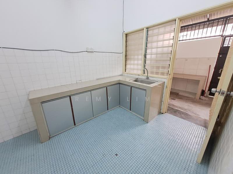 1-storey Terraced House for Sale in Pandan Perdana (Cheras) - Remy Lim - Kitchen - PropertyGuru.com.my