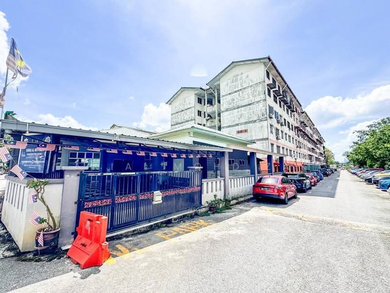 Apartment for Sale at Pangsapuri Utarid Subang - Danial Mohd Zaki - Exterior - PropertyGuru.com.my