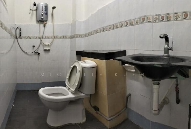 Pangsapuri untuk Dijual di Skudai Villa - Michelle Kueh - PropertyGuru.com.my