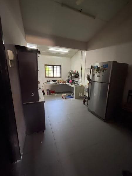 1-storey Terraced House for Sale in Taman Pendamar Indah 2 (Klang) - Stephanie Yap - Kitchen - PropertyGuru.com.my