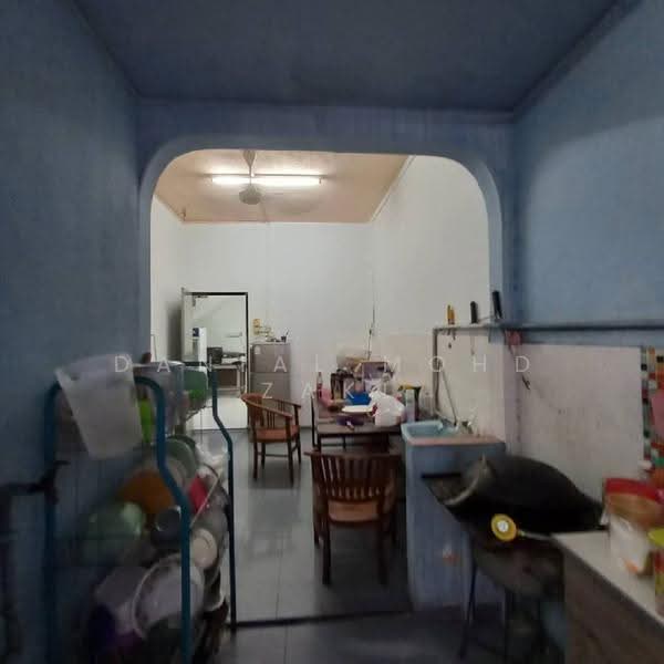 2-storey Terraced House for Sale in Muar (Johor) - Danial Mohd Zaki - Kitchen - PropertyGuru.com.my