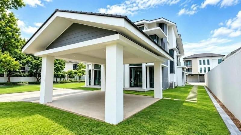 Bungalow House for Sale in Perdana Lake View (Cyberjaya) - Adzura Zamedin - Car Park - PropertyGuru.com.my