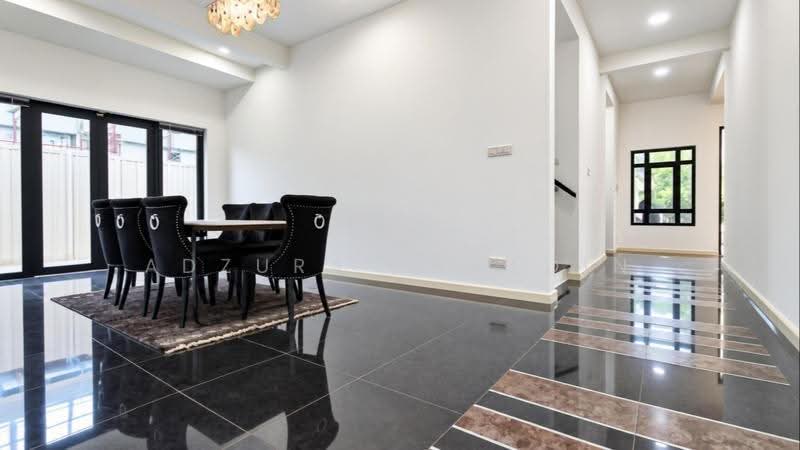 Bungalow House for Sale in Perdana Lake View (Cyberjaya) - Adzura Zamedin - Dining Room - PropertyGuru.com.my