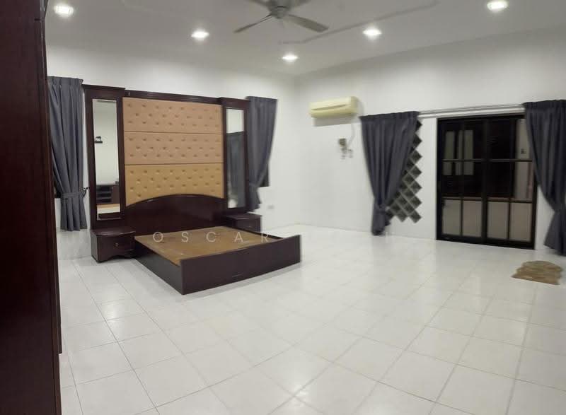 Rumah Berkembar untuk Disewa di Ipoh Garden (Ipoh) - Oscar Teoh - Bedroom - PropertyGuru.com.my