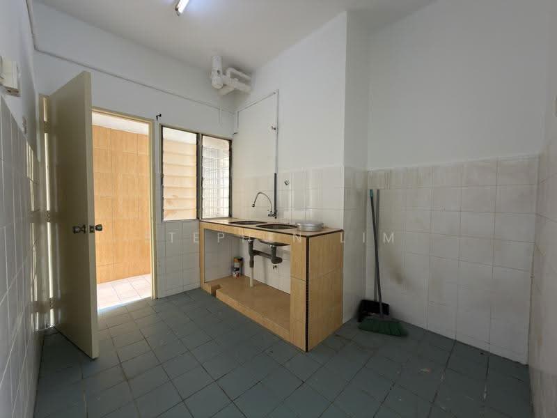 Apartment for Rent at Sri Kayangan (Casa Desira) - Stephen Lim - Kitchen - PropertyGuru.com.my