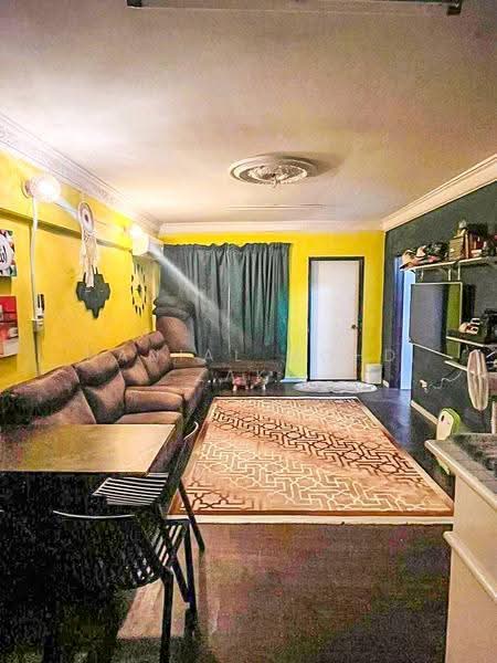 Apartment for Sale at Pangsapuri Subang Suria - Danial Mohd Zaki - Living Room - PropertyGuru.com.my