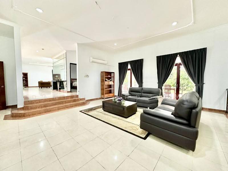 Rumah Banglo untuk Dijual di Putrajaya (Putrajaya) - Danial Mohd Zaki - Living Room - PropertyGuru.com.my