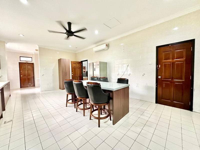 Rumah Banglo untuk Dijual di Putrajaya (Putrajaya) - Danial Mohd Zaki - Dining Room - PropertyGuru.com.my