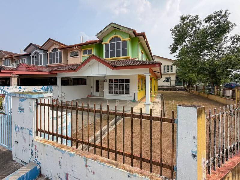 Rumah Teres 2-Tingkat untuk Dijual di Taman Pelangi Semenyih (Semenyih) - Azli Ibrahim - Exterior - PropertyGuru.com.my