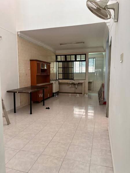 Rumah Teres 2-Tingkat untuk Disewa di Taman Rinting (Masai) - Win Tan - Kitchen - PropertyGuru.com.my
