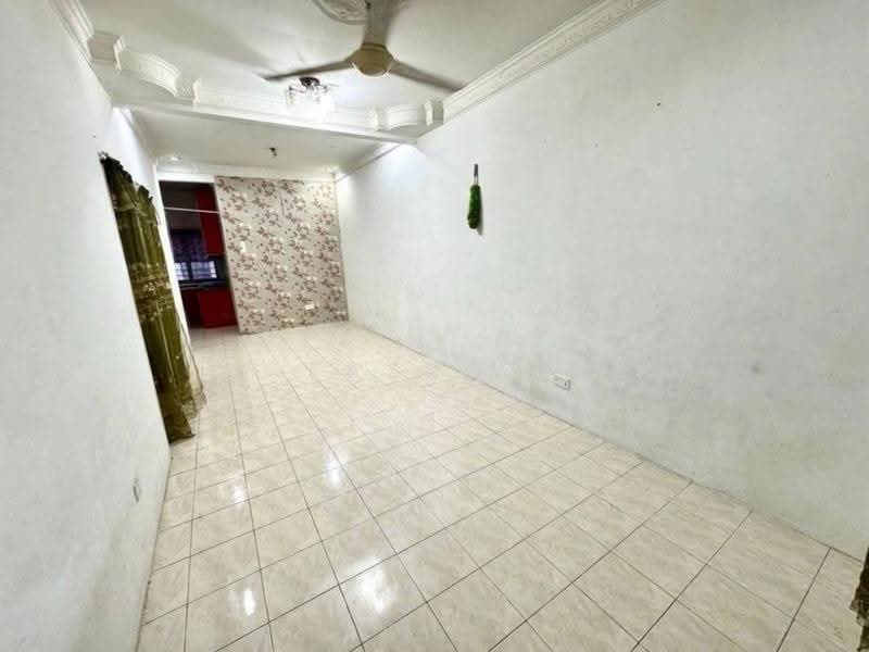 Rumah Teres 1-Tingkat untuk Dijual di Semenyih (Selangor) - Fazri . - Living Room - PropertyGuru.com.my