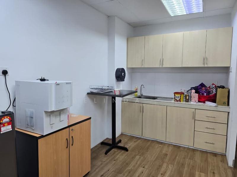 Kedai / Pejabat untuk Dijual di KL City Centre (Kuala Lumpur) - Belinda . - Pantry - PropertyGuru.com.my