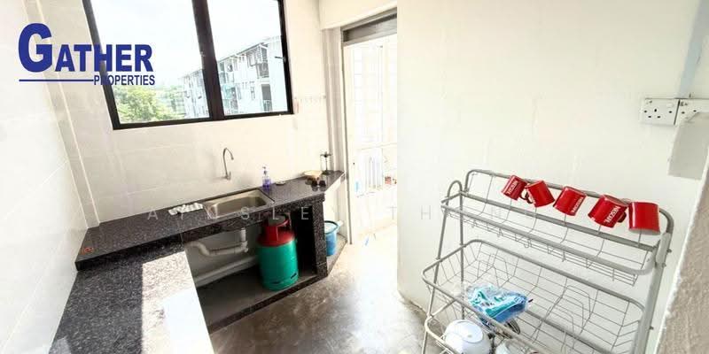 Rumah Flat untuk Disewa di Rumah Pangsa Bercham - Ainsley Thong - Kitchen - PropertyGuru.com.my